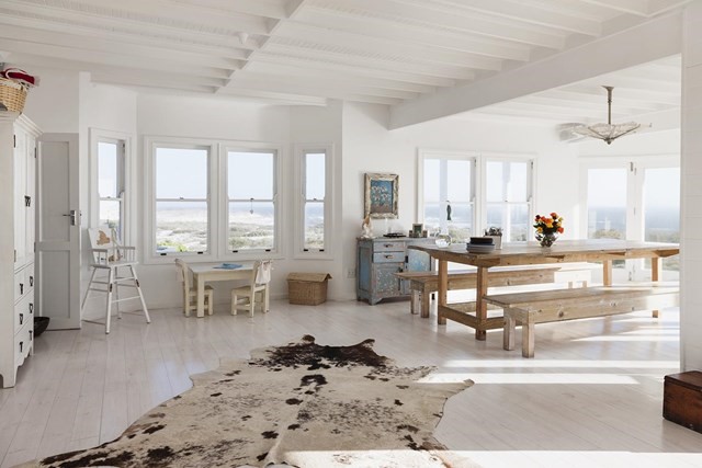 How to pick the perfect furniture for a Hamptons-style home
